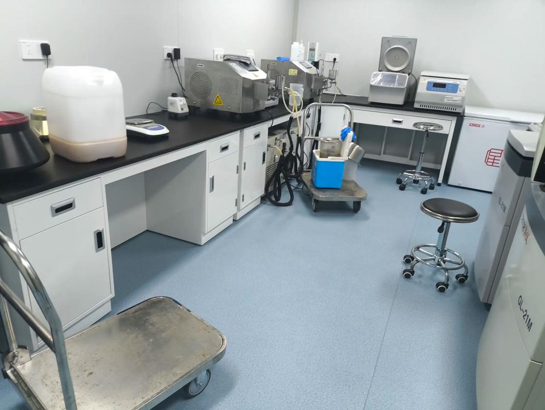 全鋼實驗臺選購指南 材質、廠家與專業檢測服務全解析